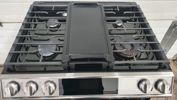Used Less Than 1 Year Gas Stove NX60T8511SS/AA