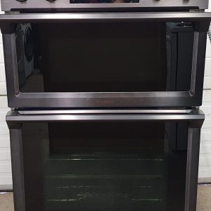 Used Less Than 1 Year Samsung Built In MicrowaveWall Oven NQ70M7770DG 1