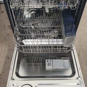 Used Less Than 1 Year Samsung Dishwasher DW80T5040US 1