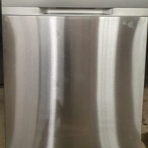Used Less Than 1 Year Samsung Dishwasher DW80T5040US 1 8