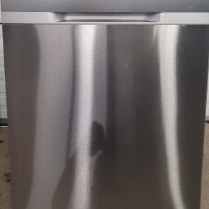 Used Less Than 1 Year Samsung Dishwasher DW80T5040US 2
