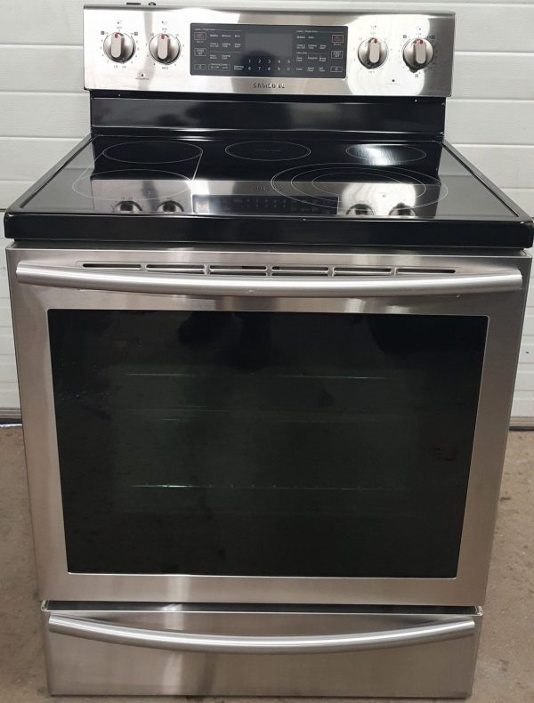 Used Less Than 1 Year Samsung Electrical Stove NE59J7750WS