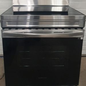 Used Less Than 1 Year Samsung Electrical Stove NE63A6711SS 1