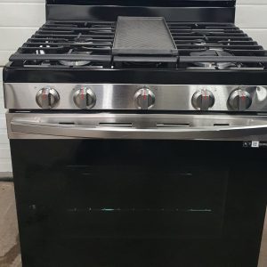 Used Less Than 1 Year Samsung Gas Propane Stove NX60A6511SS 5