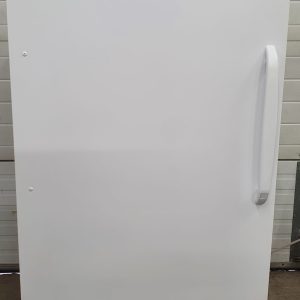 Used Refrigerator Woods R17WBEL0