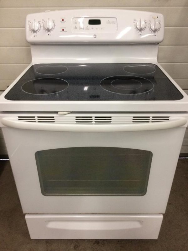 Used GE Electrical Stove JCBP65DM2WW