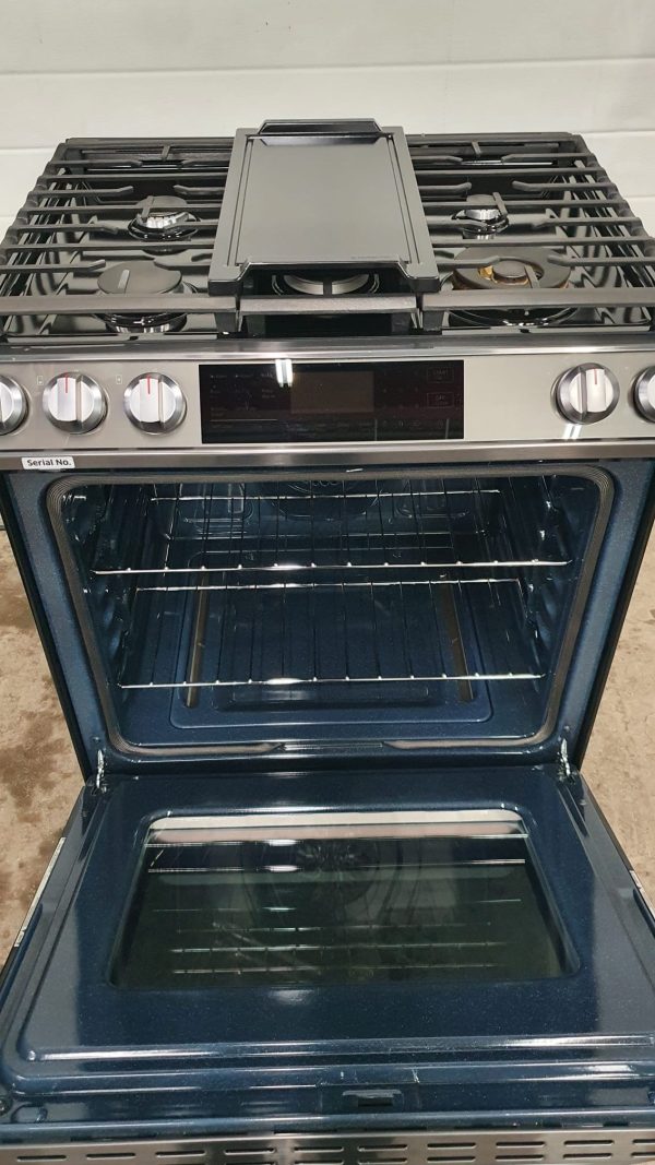 Used Less Than 1 Year Gas Stove Samsung NX60T8511SG/AA