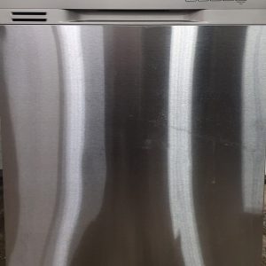 Used Less Than 1 Year Samsung Dishwasher DW80J3020US 7