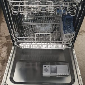 Used Less Than 1 Year Samsung Dishwasher DW80T5040US 3 1