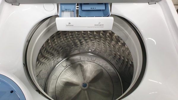 Used Less Than 1 Year Samsung Washing Machine WA45T3200AW