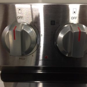 Used Less Than 1 year Samsung Electrical Stove NE63A6511SS 1