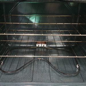 Used Whirlpool Electrical Stove YWE361LVS 3