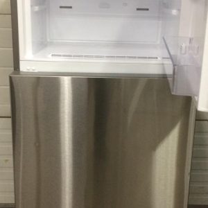 Used less than 1 year Samsung Refrigerator RT16A6105SR 3