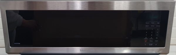 Open Box Samsung ME11A7510DS Microwave/Range Hood