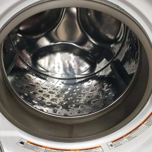 USED AMANA SET WASHER NFW5800DW0 4.6 cu ft and dryer YNED5800DW2 5