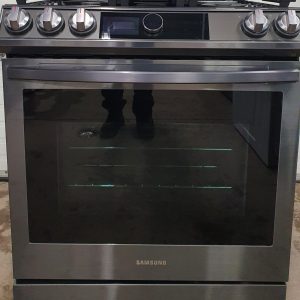Used Less Than 1 Year Gas Stove NX60T8711SGAA 5