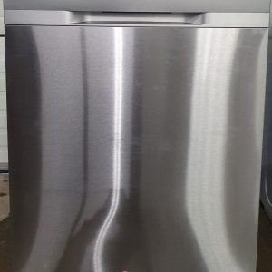 Used Less Than 1 Year Samsung Dishwasher DE80T5040US 2
