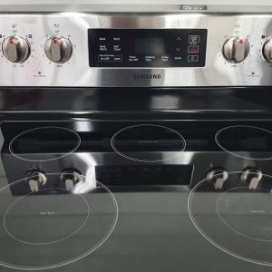Used Less Than 1 Year Samsung Electrical Stove NE59T4311SS 3