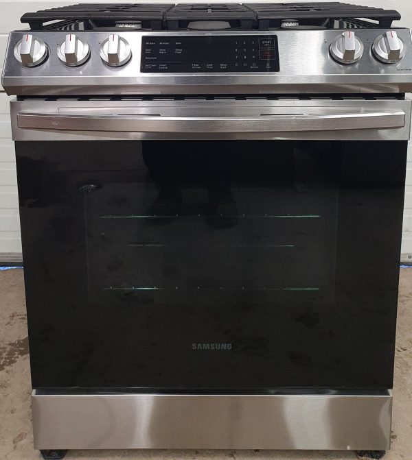 Used Less Than 1 Year Samsung NX60T8311SS Stove