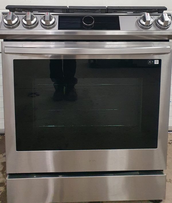 Used Less Than 1 Year Samsung Propane Gas Stove NX60T8711SS/AA