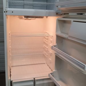 Used Refrigerator Frigidaire FRT16CRHZ5 2