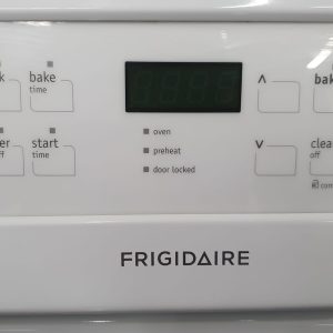 USED FRIGIDAIRE ELECTRICAL STOVE CFEF3018LWH 4