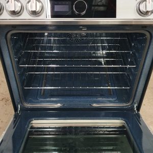 USED LESS THAN 1 YEAR SAMSUNG NATURAL GAS STOVE NX60T8711SSAA Range Slide In 1