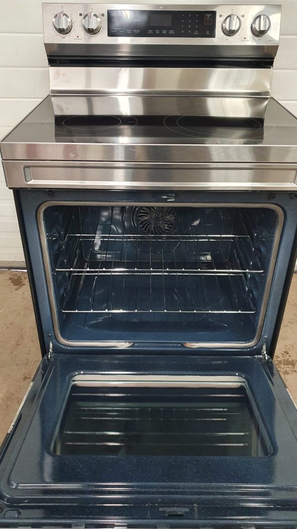 Used Less Than 1 Year Samsung Electrical Stove NE63A6511SS