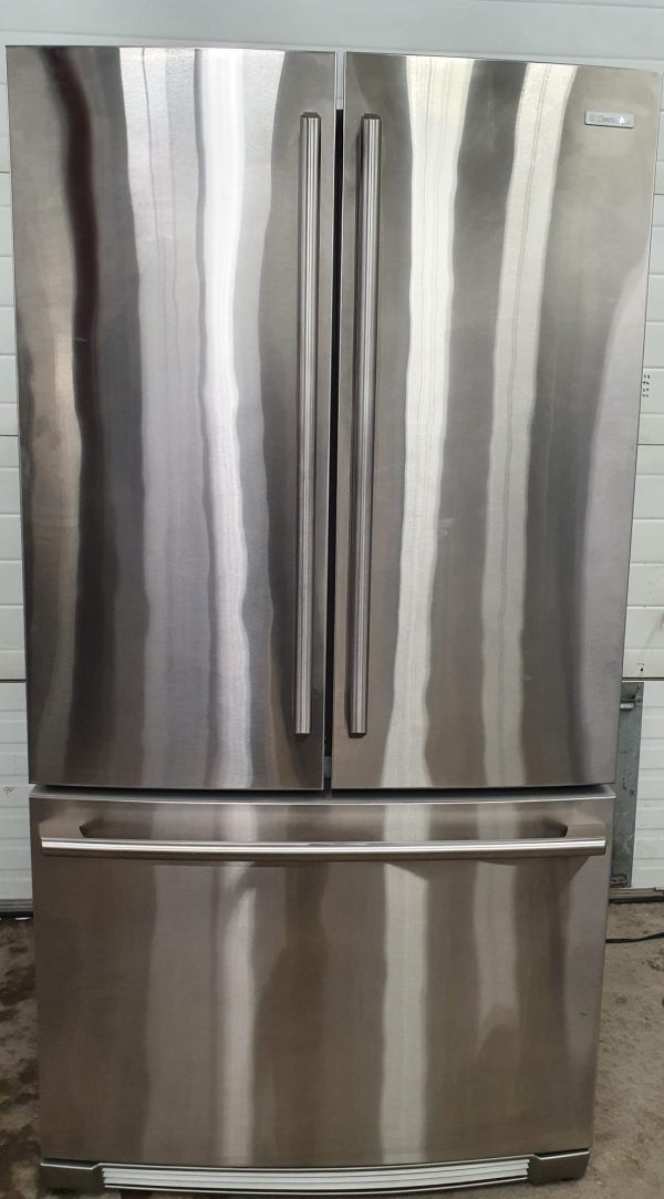 Used Electrolux Refrigerator EI23BC82SS0 Counter Depth