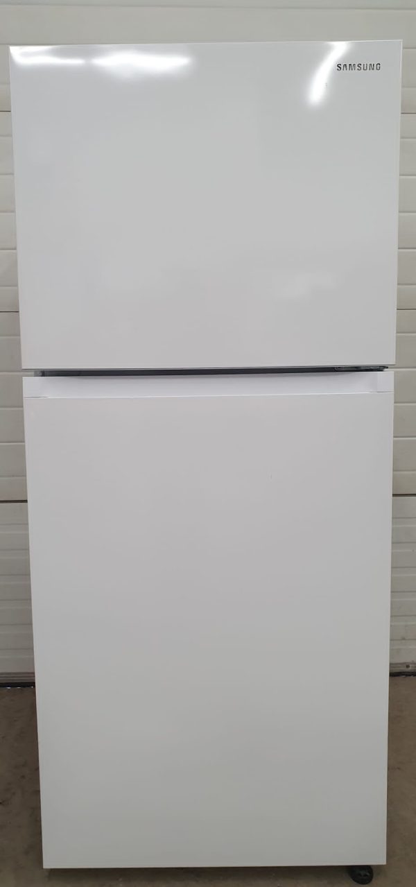 Used Less Than 1 Year Samsung Refrigerator RT18M6213WW