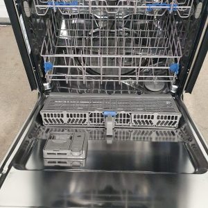 Used Whirlpool Dishwasher WDT750SAHZ0 1