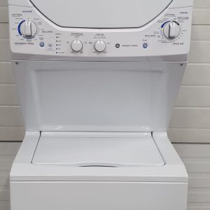 Used GE GUAP240EM4WW Laundry Center Apartment Size 3
