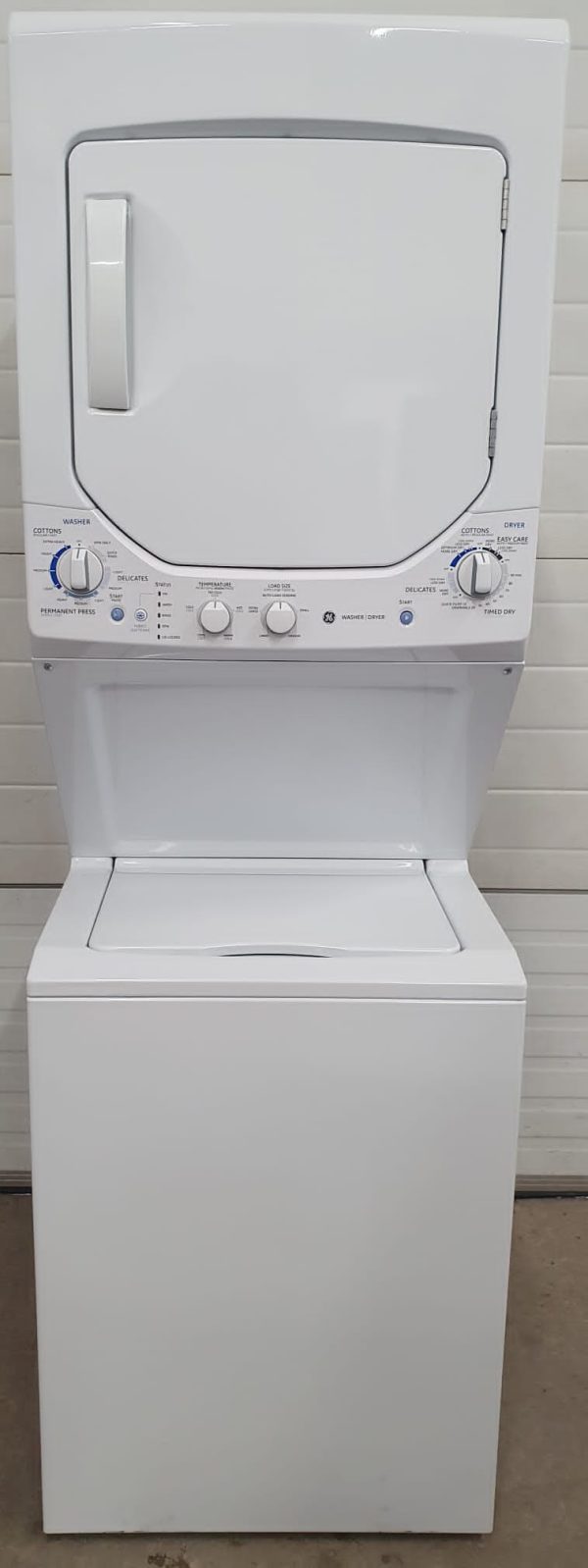 Used GE GUAP240EM4WW Laundry Center Apartment Size