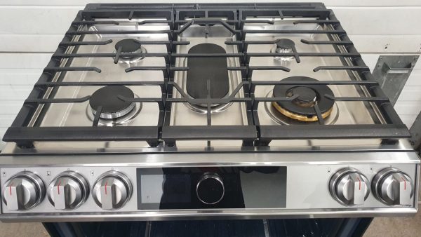 Used Less Than 1 Year Samsung Gas Stove NX60T8711SS/AA