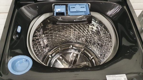 Used Less Than 1 Year Washing Machine Samsung WA54M8750AV