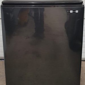 Used Less Than 1 Year Washing Machine WA52B7650AV