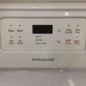Used!!! Frigidaire Electric Stove CFEF3016TWB (2)