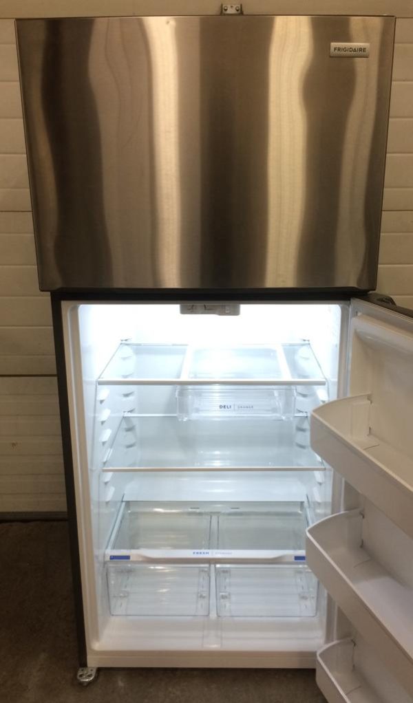 Used Frigidaire Refrigerator FFHT1835VS0