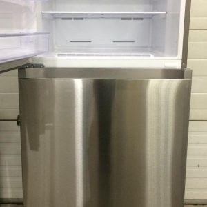 Used Less Than 1 Year Refrigerator Samsung RT18M6213SR (3)