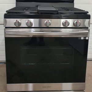 Used Less Than 1 Year Samsung Gas Propane Stove NX60A6511SS 4