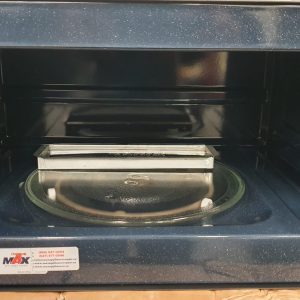 Used Less Than 1 Year Samsung microwave ME11A7710DS 1