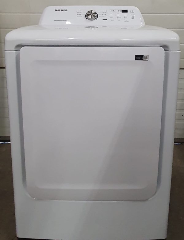 Open box Samsung Electric Dryer DVE45T3200W