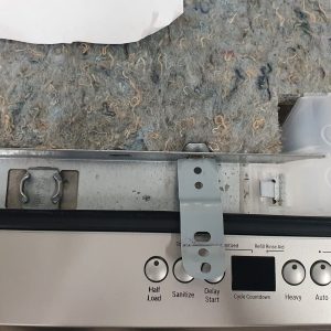 Used Bosch Dishwasher SHE68R55UC63 (3)