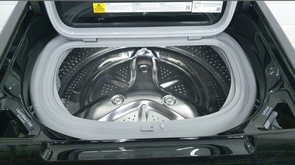 Used Less Than 1 Year Samsung Set Double Washer WV60M9900AV/A5 and Dryer DVE60M9900V/AC