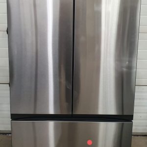 Open Box Samsung Bespoke Refrigerator RG24BB6200QLAA Counter Depth (3)