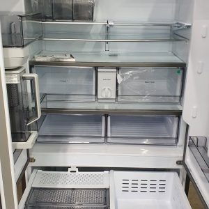 Open Box Samsung Bespoke Refrigerator RG24BB6200QLAA Counter Depth (5)