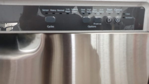 Used Whirlpool Dishwasher WDG540PADM2