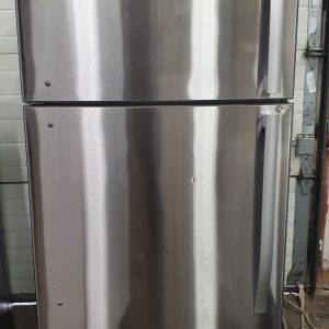 Used Moffat Refrigerator MTE18GSKBSS (3)