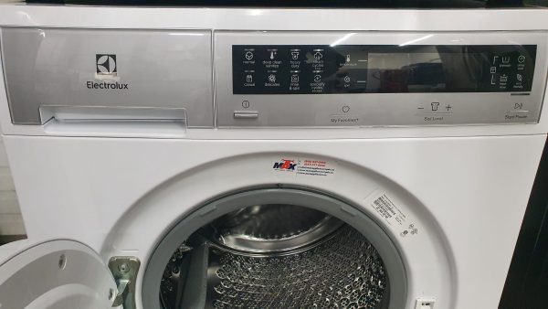 Used Electrolux Set Apartment Size Washer EFLS210TIW00 and Dryer ELFE422CAW