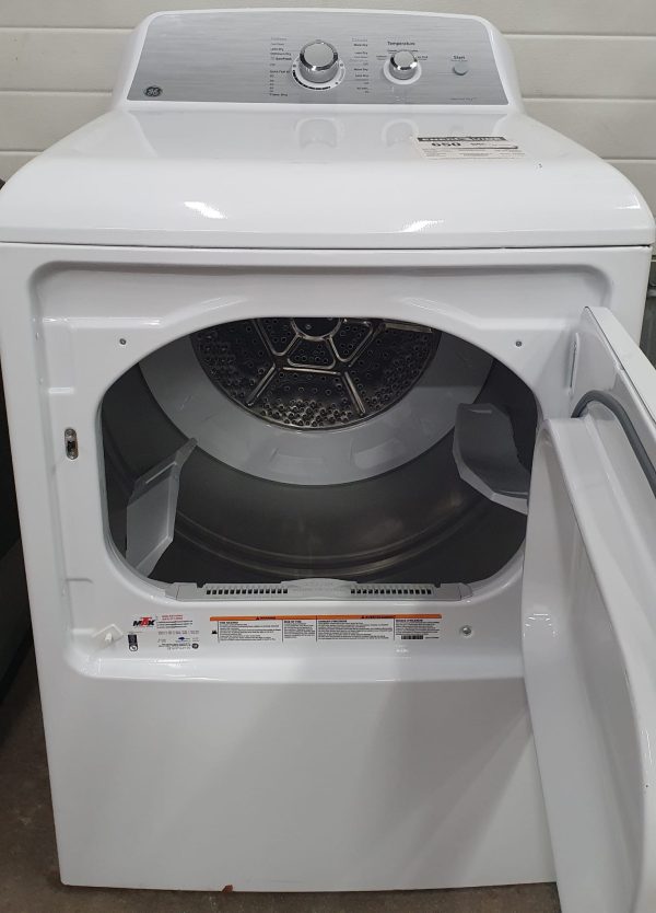 Used Less Than 1 Year GE Electric Dryer GTD40EBMR0WS